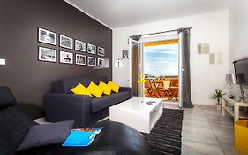 Two Bedroom Apartment With A Sea View & A Balcony