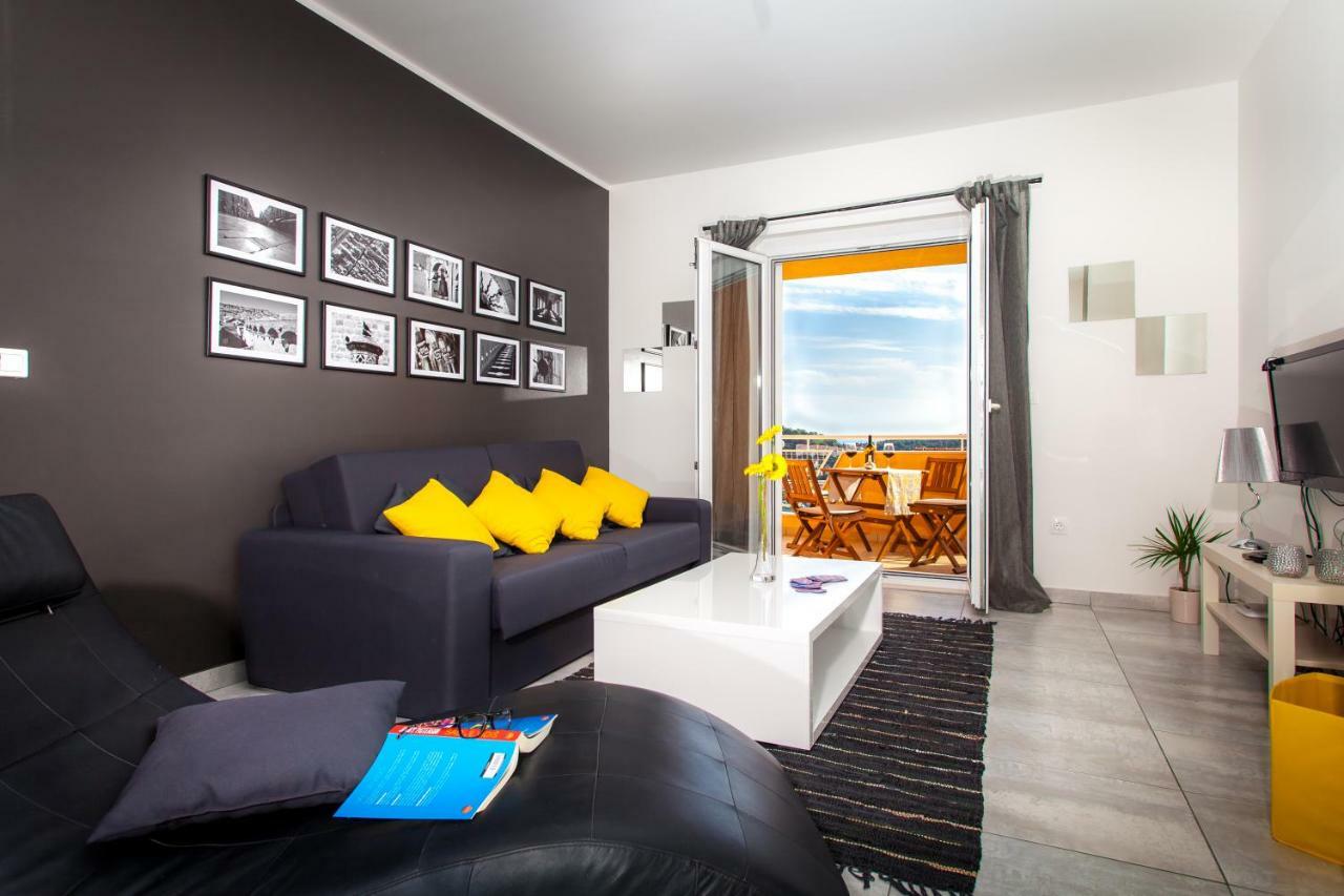 Two Bedroom Apartment With A Sea View & A Balcony Dubrovnik Exterior photo