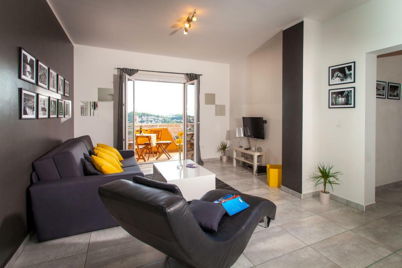 Two Bedroom Apartment With A Sea View & A Balcony Dubrovnik Exterior photo
