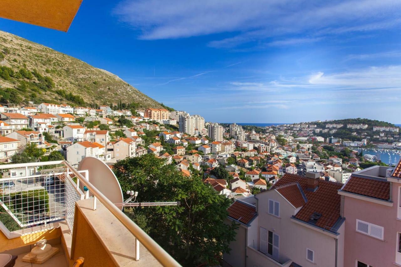 Two Bedroom Apartment With A Sea View & A Balcony Dubrovnik Exterior photo